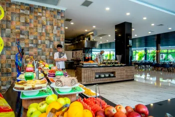 CITY POINT BEACH AND SPA HOTEL Restaurants
