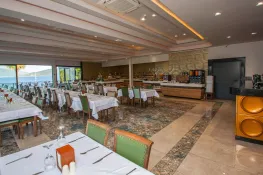 CLASS UNIQUE BEACH Restaurants