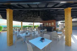 CLOVER MAGIC PARK BEACH Bars
