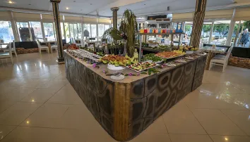 CLUB APERION BEACH HOTEL Restaurants