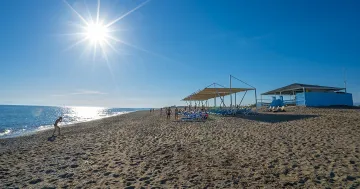 CLUB APERION BEACH HOTEL Pools & Beach