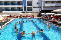 CLUB BAYAR BEACH HOTEL Pools & Beach