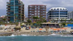 CLUB BAYAR BEACH HOTEL Pools & Beach