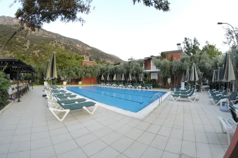 CLUB BELCEKIZ BEACH Pools & Beach