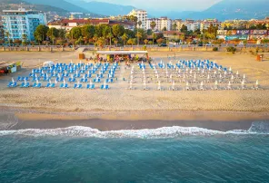 CLUB BIG BLUE SUITE HOTEL Pools & Beach