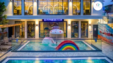 CLUB BIG BLUE SUITE HOTEL Pools & Beach
