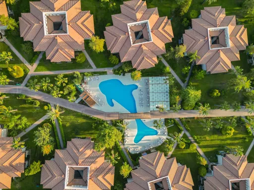 CLUB FELICIA VILLAGE Pools & Beach