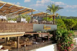 CLUB HOTEL BELPINAR Restaurants