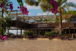 CLUB HOTEL BELPINAR Restaurants