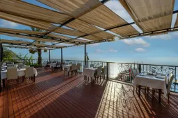 CLUB HOTEL BELPINAR Restaurants