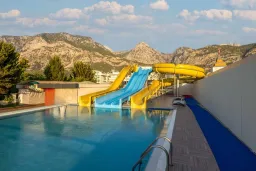 CLUB HOTEL BELPINAR Pools & Beach