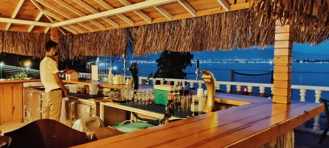 CLUB HOTEL LETOONIA Restaurants