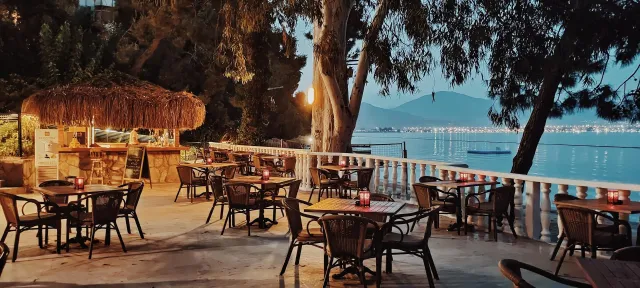 CLUB HOTEL LETOONIA Restaurants