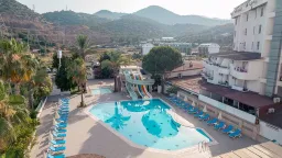 CLUB HOTEL MIRABELL Pools & Beach