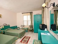 CLUB HOTEL TITAN Rooms