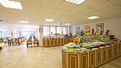 CLUB HOTEL TITAN Restaurants