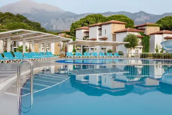 CLUB MARCO POLO Pools & Beach