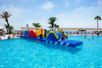 CLUB MARCO POLO Activities