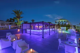 CLUB MARCO POLO Activities