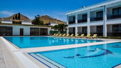 CLUB MARMA HOTEL Pools & Beach