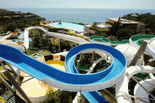 CLUB MARVY RESORT Pools & Beach