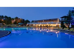 CLUB MERMAID Pools & Beach