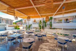 CLUB MUNAMAR BEACH RESORT Restaurants