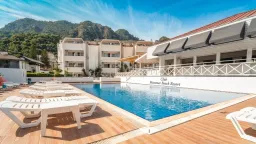 CLUB MUNAMAR BEACH RESORT Pools & Beach