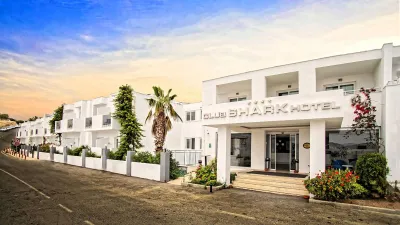 CLUB SHARK HOTEL General Images