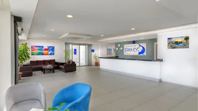 CLUB SHARK HOTEL Lobby