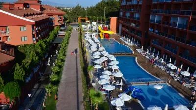 CLUB SIDE COAST HOTEL Pools & Beach