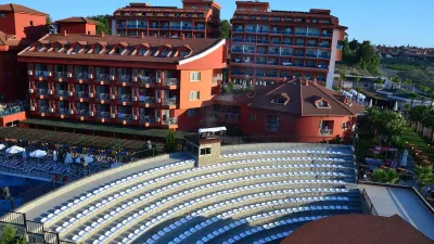CLUB SIDE COAST HOTEL Activities
