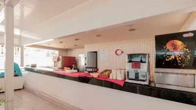 CLUB SIDE COAST HOTEL Bars