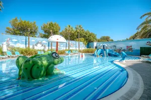 CLUB SUN HEAVEN FAMILY-SPA Pools & Beach