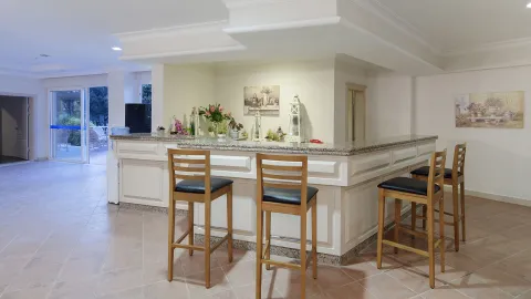 CLUB TURTAS BEACH HOTEL Bars