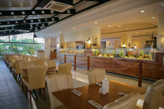 CLUB TURTAS BEACH HOTEL Restaurants