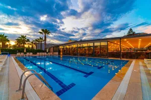CLUB WASA HOLIDAY VILLAGE ( ex.Larissa Holiday Beach Alanya) Pools & Beach