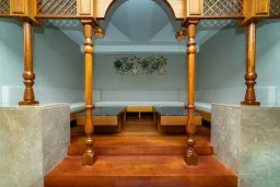 COMMODORE ELITE SUITE-SPA ADULT ONLY 18+ Spa