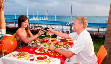 CONCORDIA CELES HOTEL Restaurants