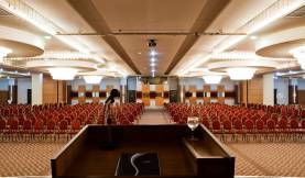 CRYSTAL ADMIRAL AQUA COLLECTION Meetings