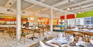 CRYSTAL ADMIRAL AQUA COLLECTION Restaurants