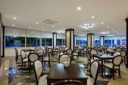 CRYSTAL AURA AQUA COLLECTION Restaurants
