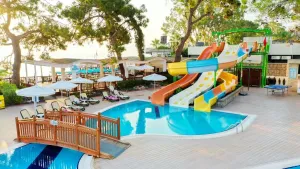 CRYSTAL AURA AQUA COLLECTION Activities
