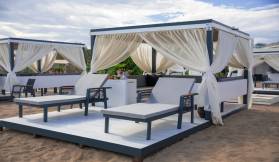 NOXINN CLUB HOTEL Pools & Beach
