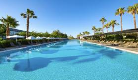 NOXINN CLUB HOTEL Pools & Beach