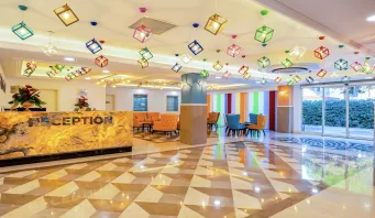 CRYSTAL WORLD OF COLOURS COMFORT COLLECTION Lobby