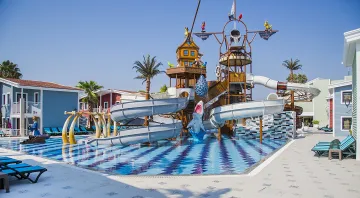 CRYSTAL WORLD OF COLOURS COMFORT COLLECTION Pools & Beach