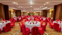 CRYSTAL DELUXE COMFORT COLLECTION Meetings
