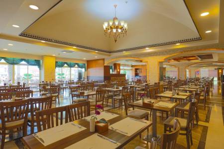 CRYSTAL FAMILY COMFORT COLLECTION Restaurants