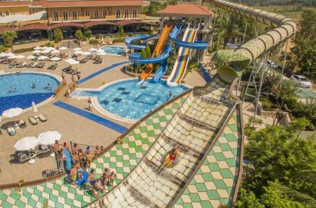 CRYSTAL PARAISO AQUA COLLECTION Activities